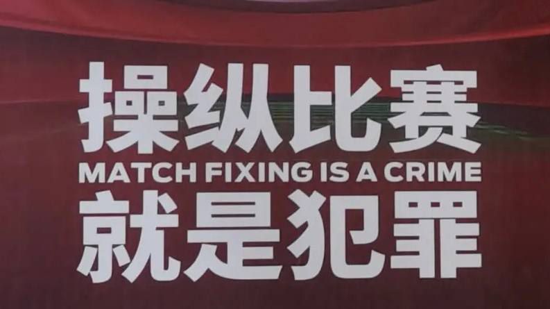 当蛋糕被我们吃到了肚子里之后，感觉就像是歃血为盟，这也标志着我们阳光灿烂剧组正式成立了我们的队伍刚开张，大概有50多号人，40多条枪(男多女少)。
